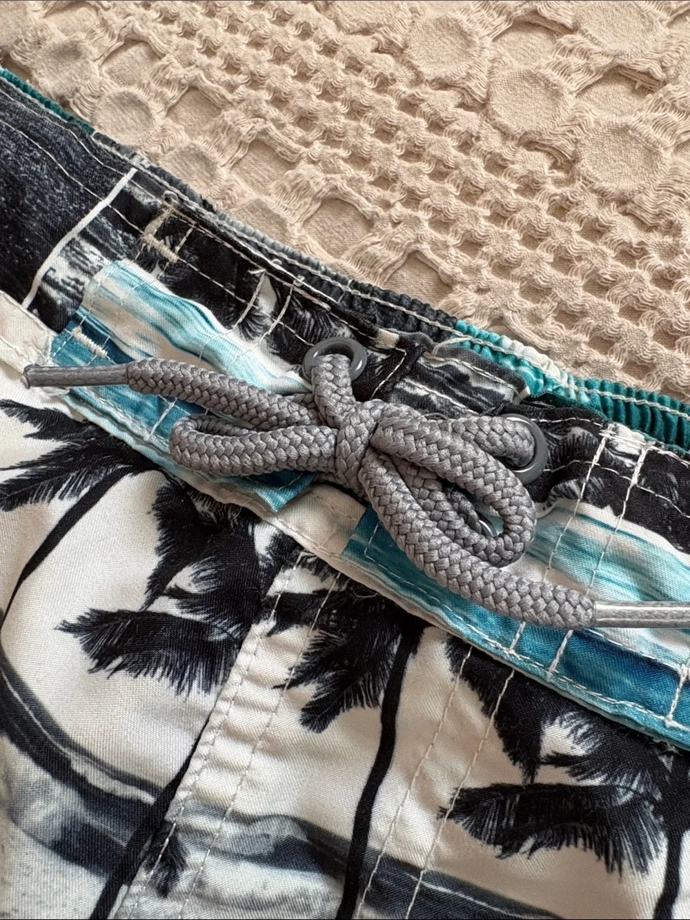 Boy’s Body Glove Teal Black White Photo-Print Surfer Swim Trunks 7